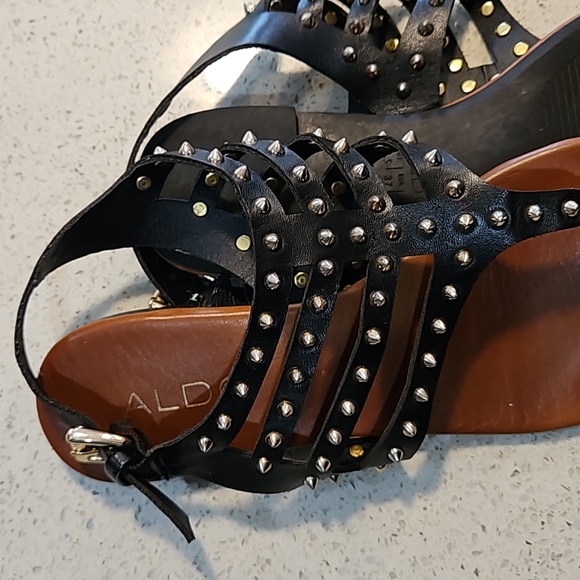 Spike studded Aldo sandals - Picture 5 of 5